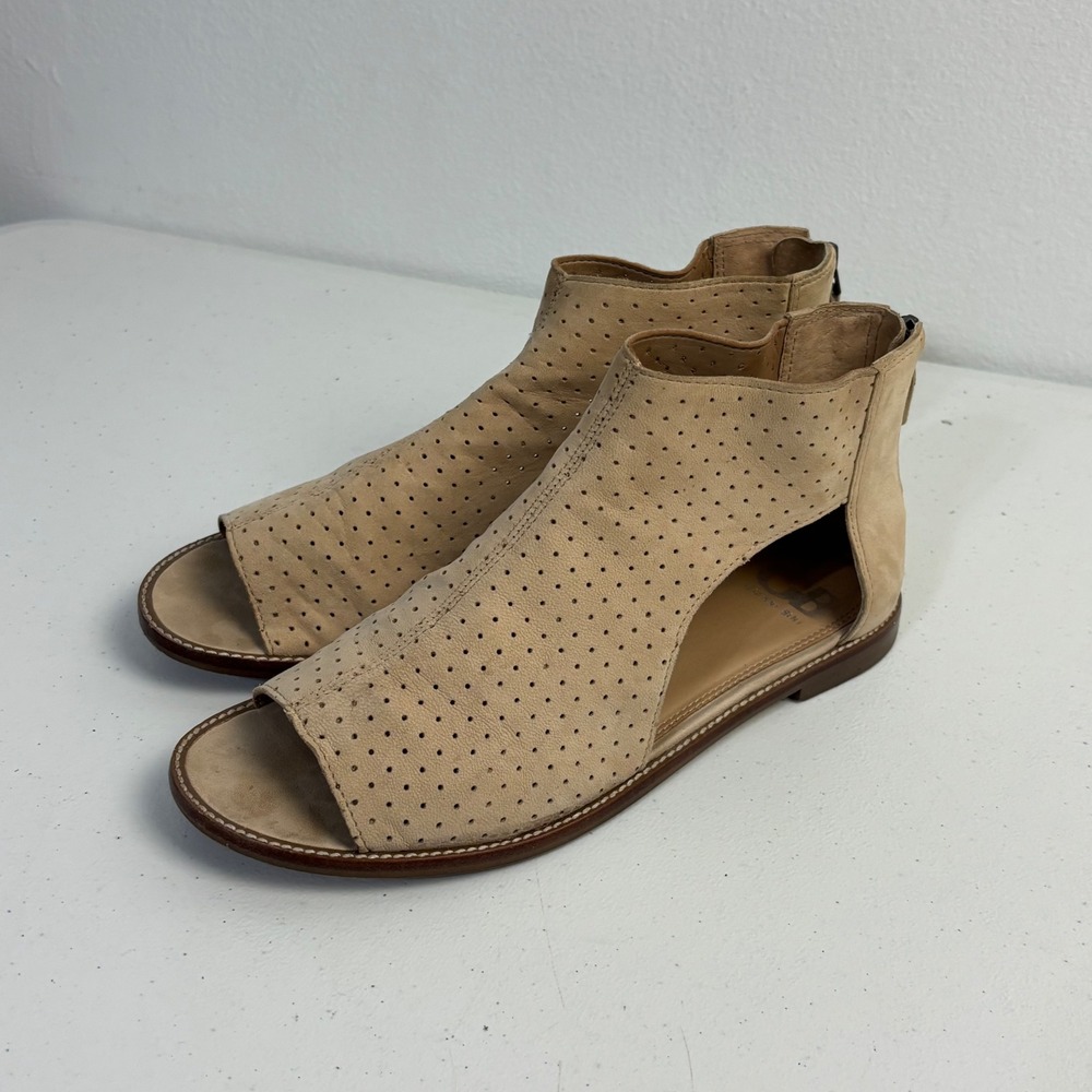 Gianni Bini Sandals Boho Perforated Suede Cutout Western Earthy Tan Womens 6.5M‎